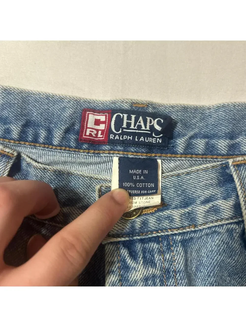 Vintage Y2K Chaps Ralph Lauren relaxed fit jeans.